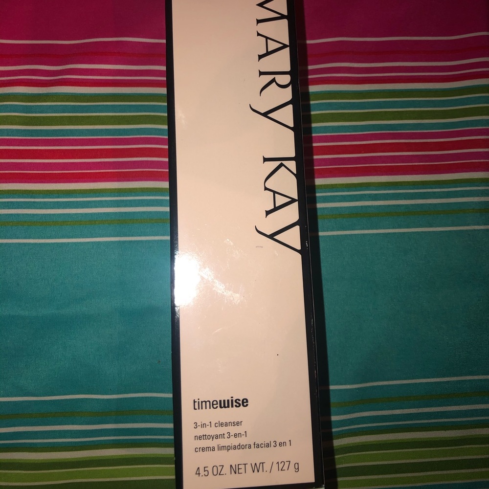 MaryKay 3-in-1 cleanser
